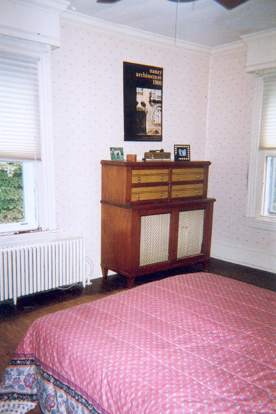 bedroom_day0